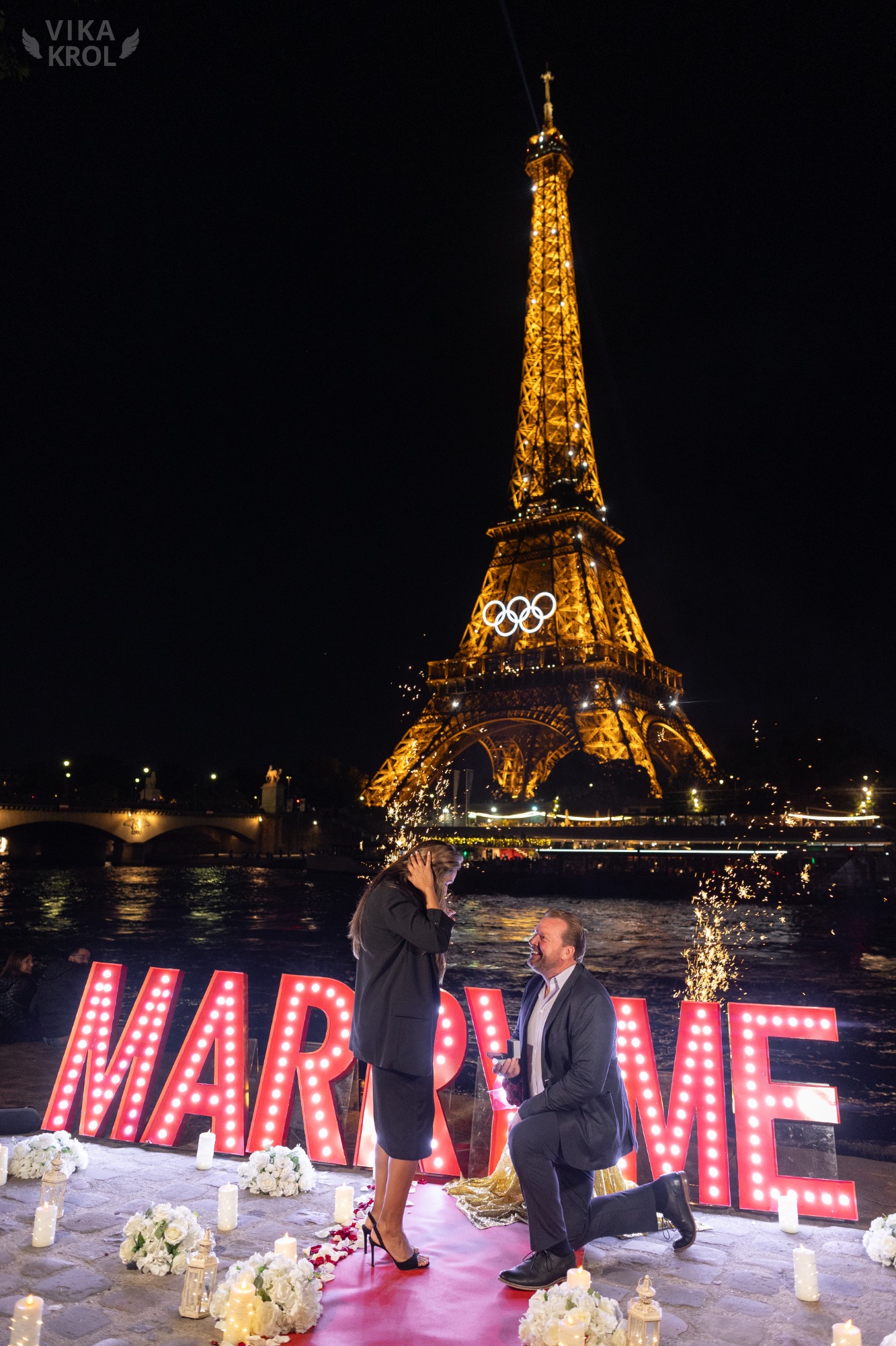 Paris proposal idea Eiffel Tower